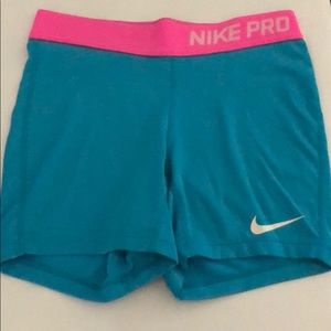 Girls Nike Pro size Medium